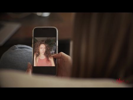 Allherluv Swipe Right Anna Claire Nubes Victoria Voxxx 
