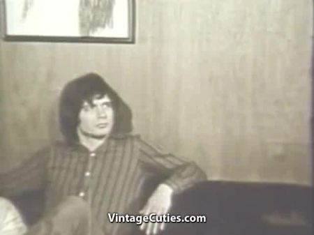 فتاة شقراء منوم إلى ممارسة الجنس (1960s خمر) 