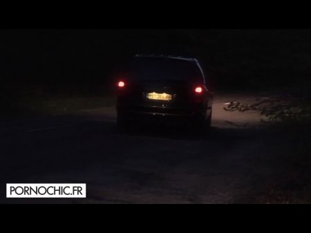 Swinger Orgie mit einer Blondine und einer Brünetten 