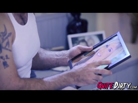 Hot Jessa Rhodes folla y los defectos profundos una gran polla dura 