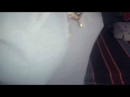 印度步进叔叔说服了他的继女