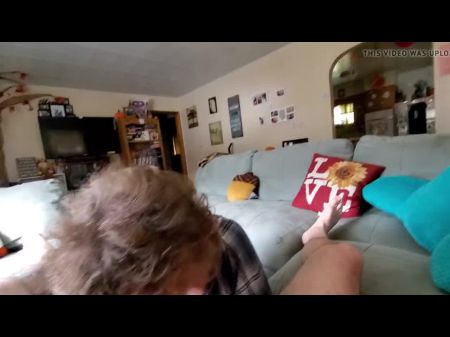 Hummer On Daughter Couchpart1