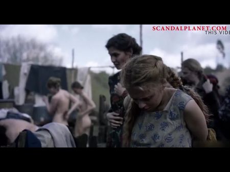 Bel Powley Desnuda En 
