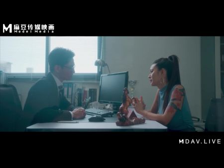 Modelmedia Asia Golden Carp es extraordinaria Fuck a Office Girl Rae Lil Black 