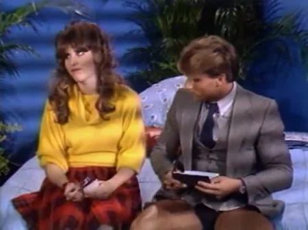 Shanna está siendo follada en un chalet aislado 