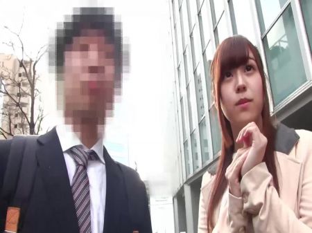 Werden sich Kollegen verlieben? Sie für ein paar Stunden in Ruhe lassen, um zu sehen, was passieren würde.17 