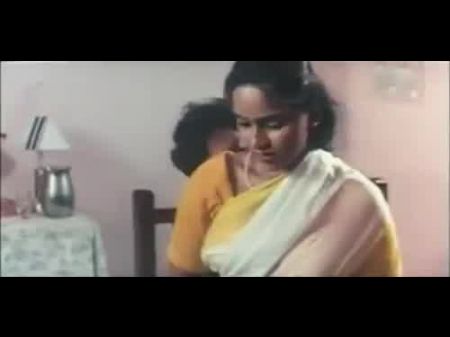 Mallu Reshma Romp With Husband In Yellow And White Saree