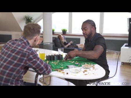 Privat Belle Claire Arsch fickt BBC in heißem Dreier 