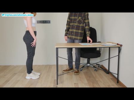 Hardcaning im Büro des Schulleiters für Betrug 