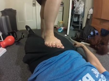 Preview Barefooted Footjob