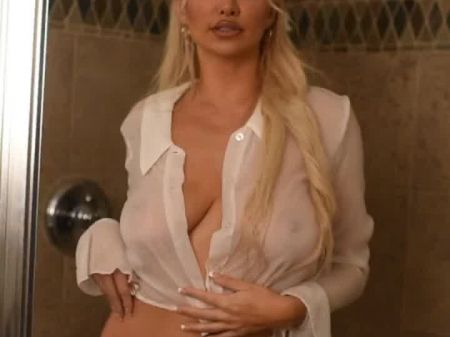 Lindsey Pelas裸体视频