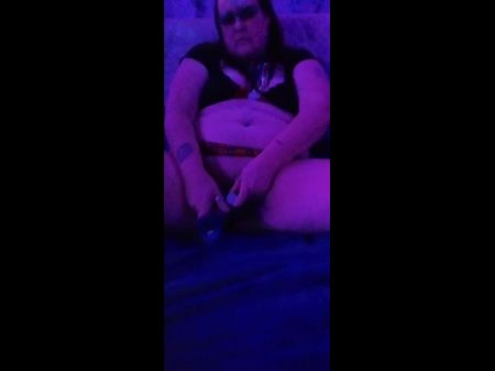 点燃的屁股和猫