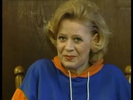 Reportero Fragen: Era Machen Hausfrauen Allein Zu Hause 