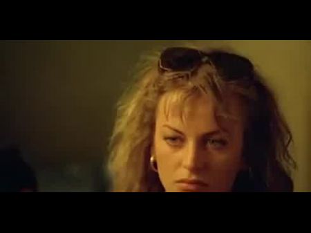 La Ragazza Dal Pigiama Giallo 1977 (threesome Erotic Scene) 