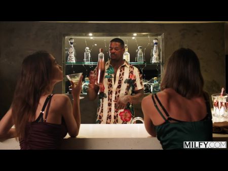 摩洛尼·顽皮的妻子Serenity与Hottie Malena共享BBC 