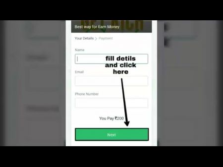 لطيف فتاة مثير kising على السرير 