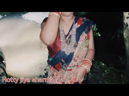 RAAT KO AKELI DESI LADKI KO FUSLA KR BAILGADI MEIN BITHAYA或CHOD KAR KAR SADAK PAR HI VAPIS HI VAPIS CHOD DIYA 