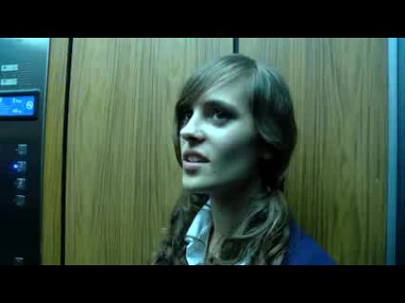 Ее сосед был извращенцем, как Айнара трахнула его 