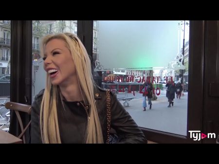 Heiße britische blonde Barbie Sünden fickt hart mit einem französischen Schwanz 