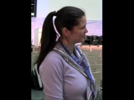Deutsche MILF Maxi Biewer riesige Titten Pokies 