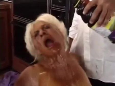 La Abuela Quiere Sexo Anal Y Dp 