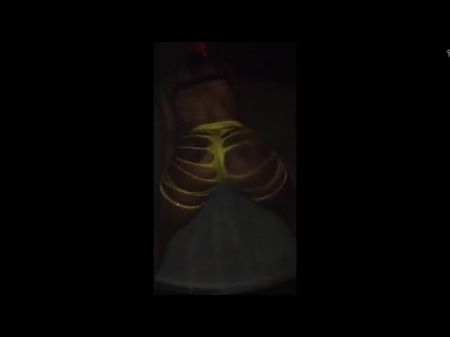 Compartiendo Mi Milf Con El Bell Boy 