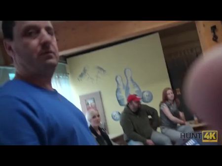 Hunt4k. El chico rico se encuentra con la pobre pareja en bolos y folla chica 