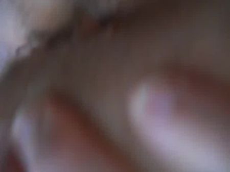 Sperma am offenen Arschloch der Frau 