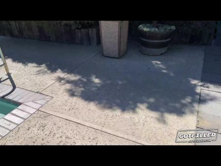 Gotfilled - fazendo uma bagunça em Mona Azar 