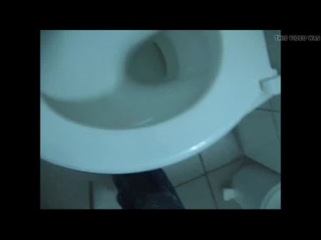 Pissen Auf Toilette Meines Frauenarztes 