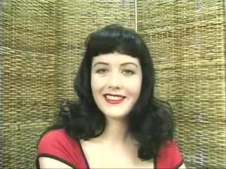 Black Haired Honey Opens Up Her Good Rosy Snatch