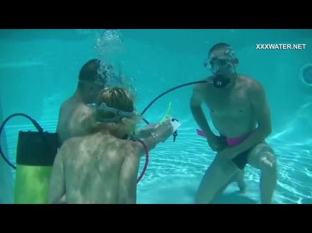 ديفيد وسامانثا كروز تحت الماء الجنس المتشددين 