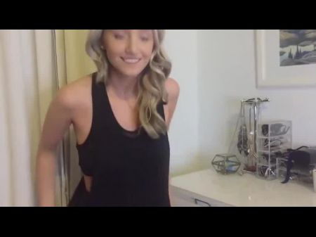 Fit ASMR -Künstler probieren Sie an und Nip Slip 