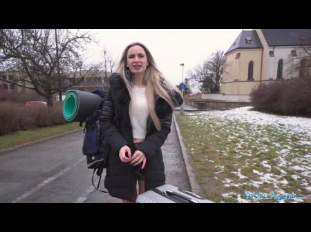 Das verheiratete blonde Babe hat Sex mit einem Fremden mit einem riesigen fetten Schwanz 