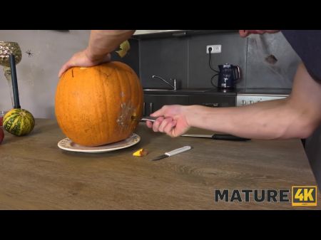 maduro4k. Pie de calabaza de Halloween 