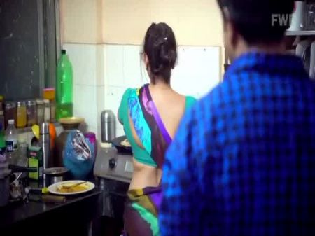 Мой босс трахнет мою киску в помещении 