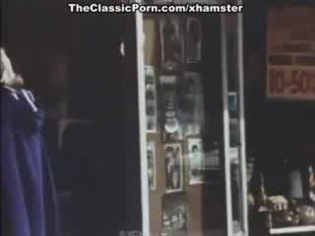جون هولمز ، سيندي سمرز ، سوزان فيلدز في الجنس عتيق 