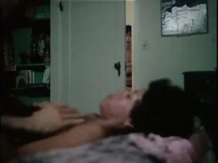 Três tons de carne (1977) 