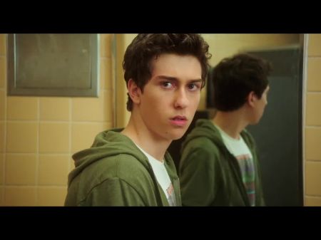 Mary Louise Parker Comportándose Mal 