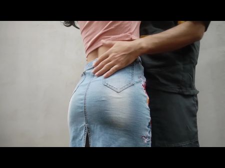المؤمن الساخن يدفع سباك مع 