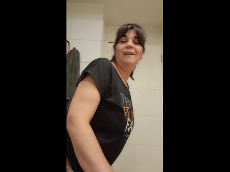 Пасынки моего мужа любят сильно трахнуть меня, он оставил мне много спермы 