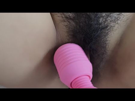 强烈的振动器手淫，穿着Cheongsam 