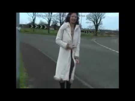 Brit Naked Society Walk With Jaw-dropping Stacey West