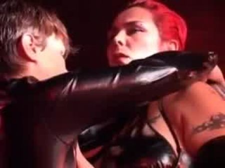 Herrin Und Ihr Milf -sklave 1 