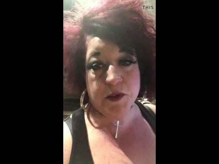 Cucks En Casa. Mistress Está Jugando 