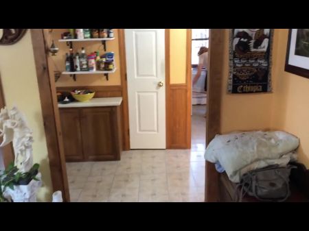 Alte Dame ergibt sich dem Nachbar Boy 