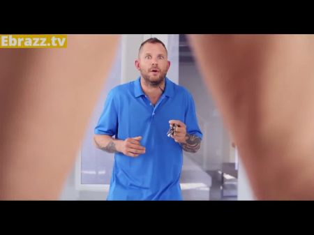 Esposa apanhada traindo a cena completa do vizinho em ebrazz.tv 