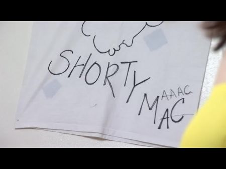 الفاسقة المفلس الحلق العميق الديك الأسود في غرفة النوم 