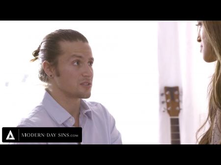 Creampies牧师教堂女孩第一次