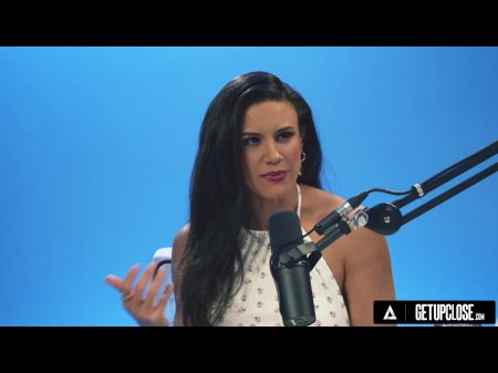 De cerca, cómo el orgasmo de las mujeres con el perfecto Milf Penny Barber solo femenino Masturbación FURBA FULSA 